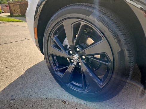 Used 2023 Buick Envision Preferred image 62