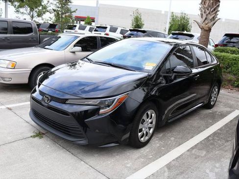 Certified 2024 Toyota Corolla LE FWD image 1