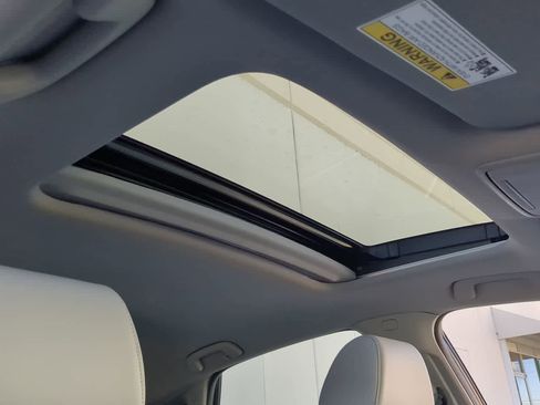 Used 2024 Acura Integra image 19