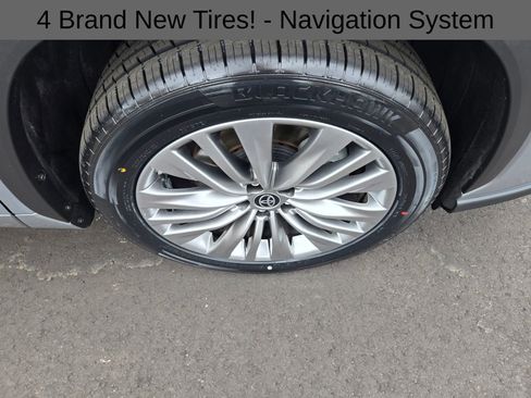 Used 2023 Toyota Highlander Platinum image 13