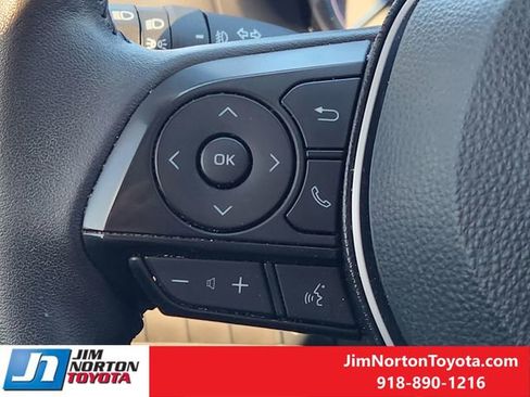 Used 2023 Toyota RAV4 XLE Premium image 30