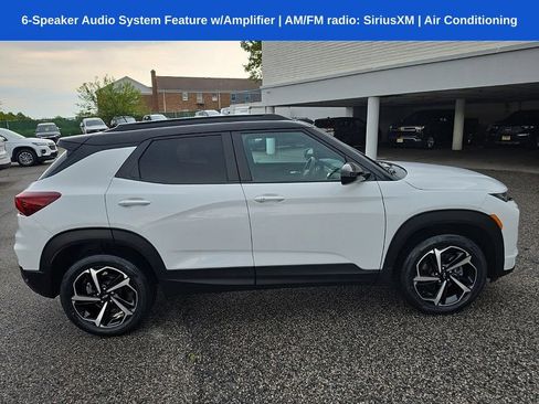 Used 2023 Chevrolet TrailBlazer RS AWD/4WD image 2