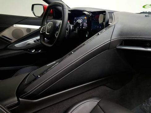 Used 2024 Chevrolet Corvette Stingray Preferred Conv w/ Z51 Performance Package RWD image 36