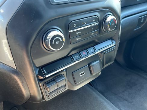 Used 2019 Chevrolet Silverado 1500 Custom w/ Custom Value Package AWD/4WD image 29