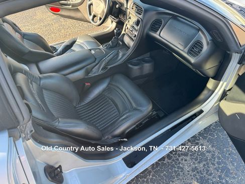 Used 2000 Chevrolet Corvette Convertible w/ Memory Pkg image 18