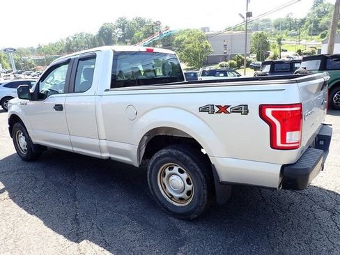 Used 2015 Ford F150 XL w/ Equipment Group 101A Mid AWD/4WD image 4