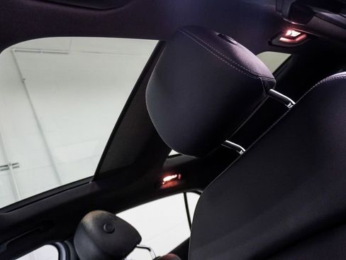 Used 2019 Mercedes-Benz GLA 250 image 8