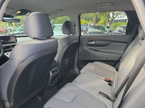 Used 2023 Hyundai Santa Fe SEL w/ Cargo Package image 7