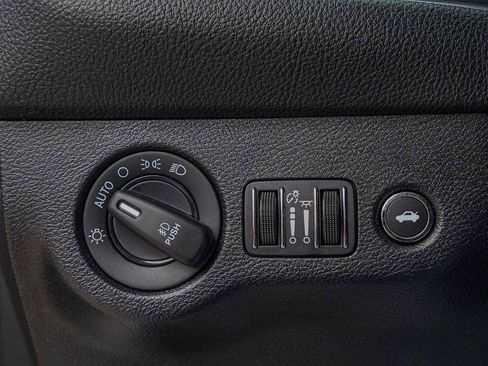 Used 2020 Dodge Challenger R/T image 20