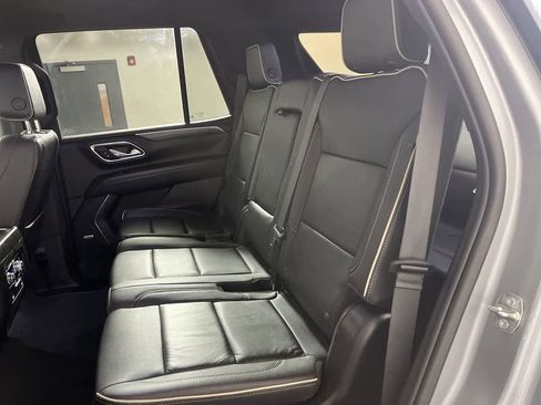 Used 2024 GMC Yukon SLT image 28