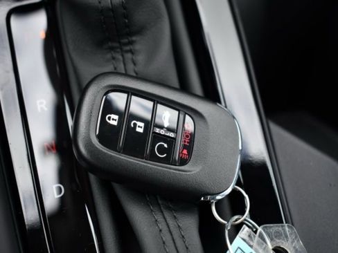 Certified 2025 Honda Accord Touring image 32
