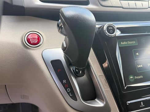 Used 2017 Honda Odyssey EX-L image 29
