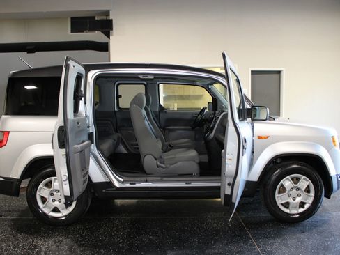 Used 2011 Honda Element LX image 23