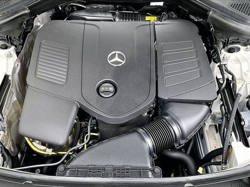 Used 2026 Mercedes-Benz GLC 300 4MATIC image 34