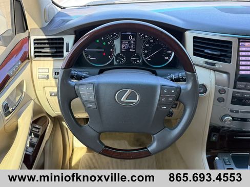 Used 2014 Lexus LX 570 4WD image 22