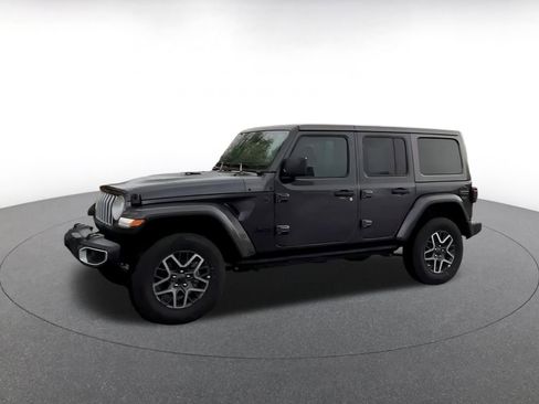 Used 2025 Jeep Wrangler Sahara image 15