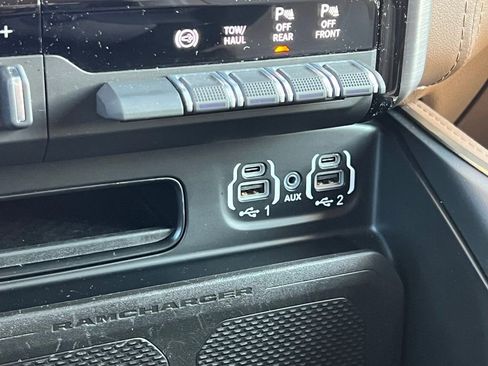 Used 2022 RAM 2500 Limited image 36