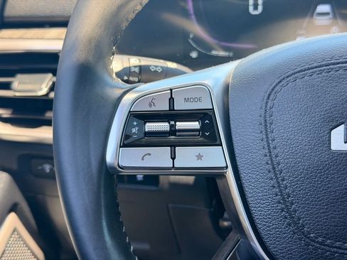 Used 2024 Kia Telluride EX w/ EX Captain's Chair Package FWD image 32