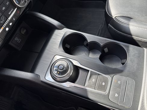 Used 2022 Ford Escape SEL image 23