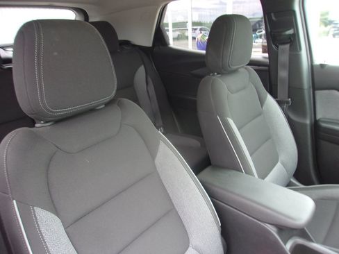 Used 2024 Chevrolet TrailBlazer LT w/ Driver Confidence Package FWD image 13