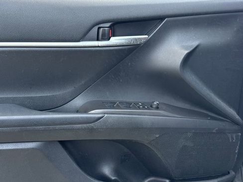 Used 2023 Toyota Camry SE image 23