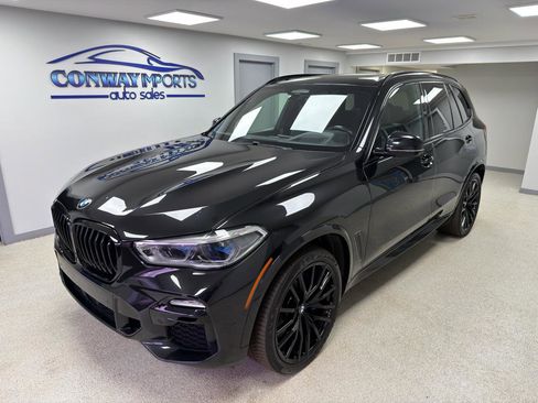 Used 2021 BMW X5 M50i w/ Executive Package image 2