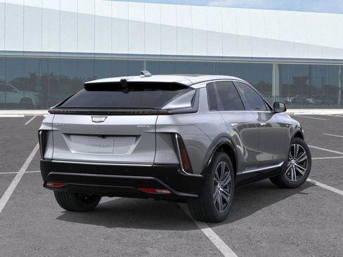 New 2025 Cadillac Lyriq Luxury image 5