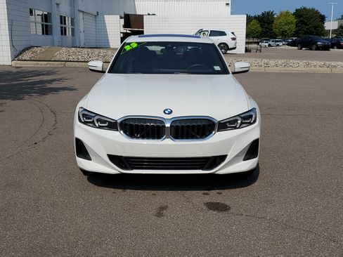 Used 2023 BMW 330i xDrive Sedan w/ Driving Assistance Package AWD/4WD image 8