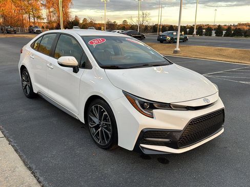 Certified 2021 Toyota Corolla SE image 6