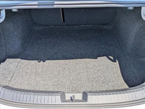Used 2019 Volkswagen Jetta SEL w/ Cold Weather Package FWD image 6