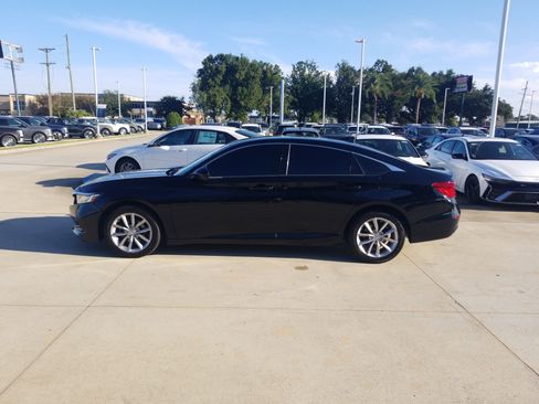 Used 2021 Honda Accord LX image 4
