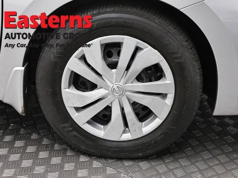 Used 2024 Nissan Versa S w/ Trunk Package FWD image 30