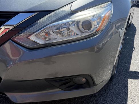Used 2017 Nissan Altima 2.5 SV image 12