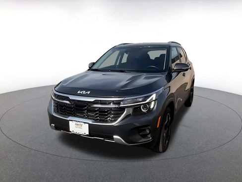 Used 2025 Kia Seltos S FWD image 7