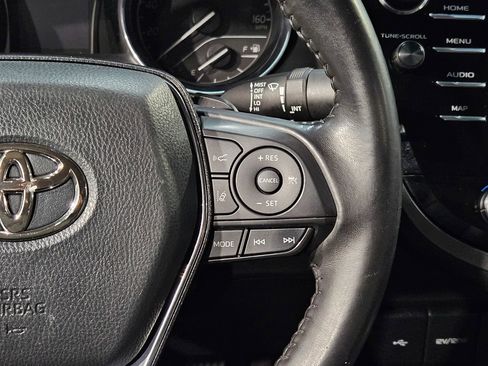 Used 2020 Toyota Camry SE image 27