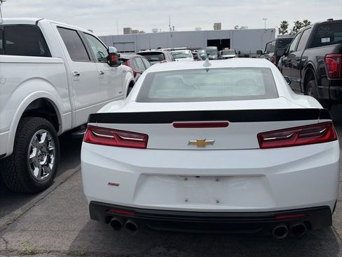 Used 2018 Chevrolet Camaro SS image 4