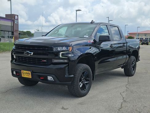 Used 2021 Chevrolet Silverado 1500 LT Trail Boss w/ Convenience Package II AWD/4WD image 7