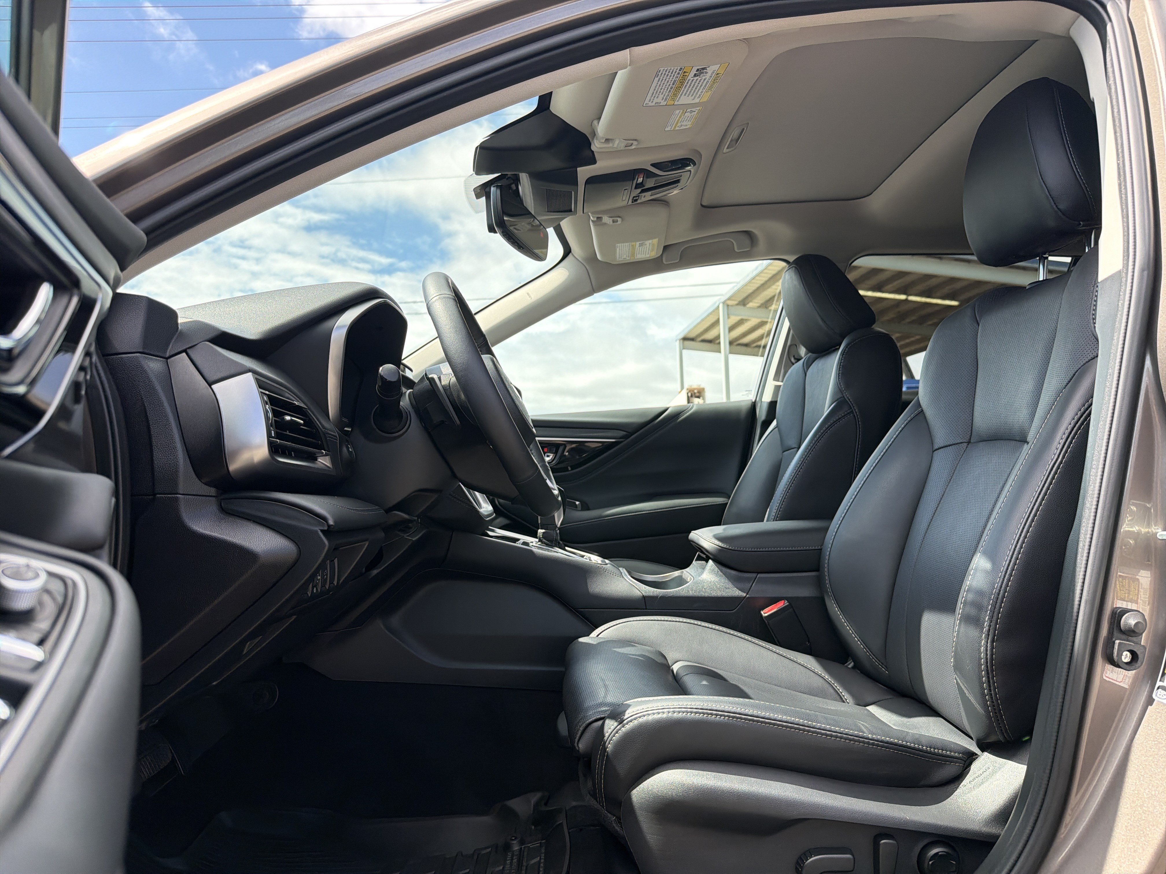 Used 2024 Subaru Outback Limited AWD/4WD image 10