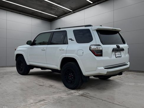 Used 2024 Toyota 4Runner TRD Off-Road Premium w/ Off Road Premium Plus Package AWD/4WD image 3