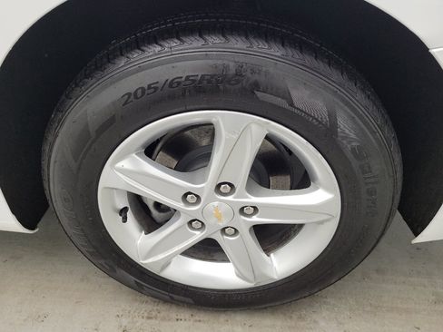 Used 2024 Chevrolet Malibu LT FWD image 31