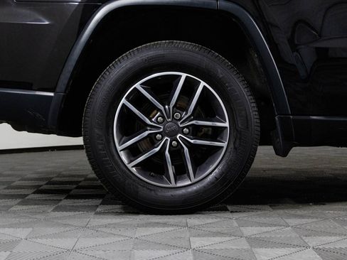 Used 2020 Jeep Grand Cherokee Limited image 46