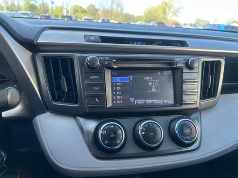 Used 2014 Toyota RAV4 LE AWD/4WD image 11