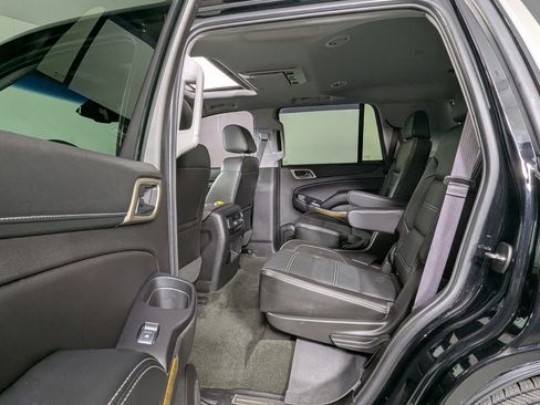 Used 2017 GMC Yukon Denali w/ Open Road Package AWD/4WD image 27