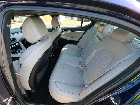 Used 2023 Genesis G70 3.3T w/ Sport Prestige Package AWD/4WD image 9