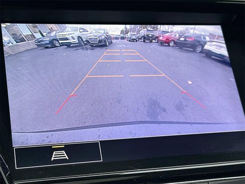 Used 2022 Chevrolet TrailBlazer RS w/ Sun and Liftgate Package image 29