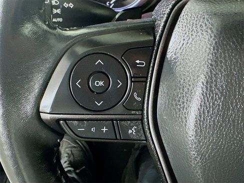 Used 2024 Toyota Camry SE image 23