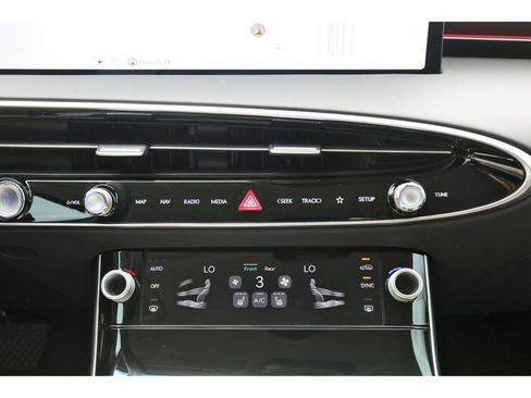Used 2026 Genesis GV70 2.5T AWD/4WD image 27