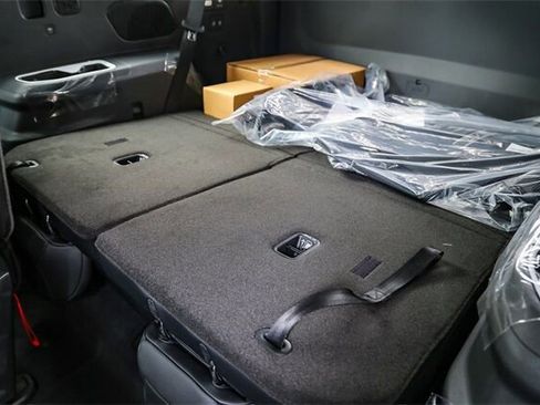 New 2026 Kia EV9 Land w/ Nightfall Edition Package image 17