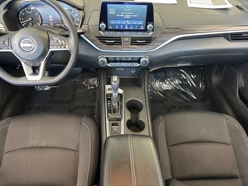 Used 2025 Nissan Altima 2.5 SV AWD/4WD image 15