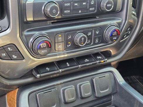 Used 2017 Chevrolet Silverado 1500 LTZ w/ High Desert Package image 27